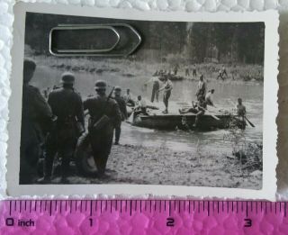 Ww2 Orig.  Photo German Soldiers Helmets Gas Mask Forcing River 2.  5 X 3.  5 Inch