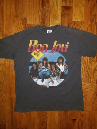 Vintage 86 - 87 Bon Jovi T Shirt World Tour Concert Tee Slippery When Wet M
