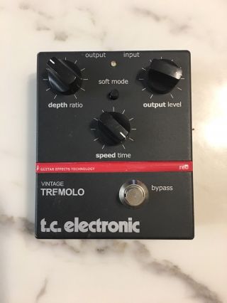 Tc Electronic Vintage Series Tremolo Red Rare Guitar Effect Pedal