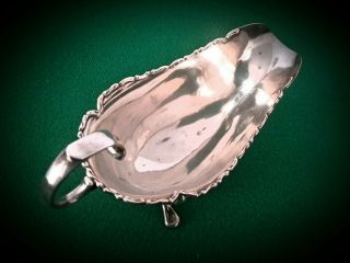 Solid (sterling) silver sauce boat London,  1910 3