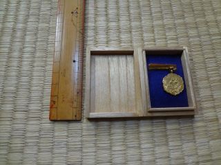 Wwii Japanese Red Cross Medal Army Navy Badge Order Antique Flag 10