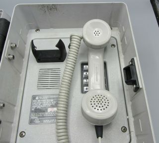 Vintage Gai - Tronics 256C Rugged Telephone w/ CASE - Cosmetically / 4