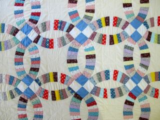 Vintage All Cotton Hand Pieced & Quilted WEDDING RING Quilt; 85 