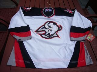Ccm Buffalo Sabres Goat Head Hockey Jersey Nhl Sz.  Xl Extra Large Nwt Vtg