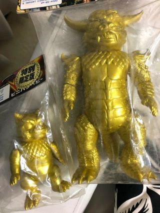 Japan Rare Marmit Vinyl Paradise Series Legendary monsters Pulgasari Gold Body 11