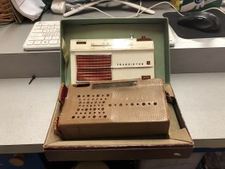 Vintage Toshiba Transistor Radio 7tm - 312s Rare Find