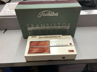 Vintage Toshiba Transistor Radio 7TM - 312S Rare Find 6