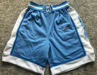 Vintage 90’s Men’s Small (size 32) Nike Unc North Carolina Tarheels Shorts