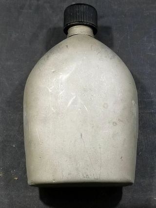 Wwii Us Army Canteen Marked U.  S.  A.  G.  M.  Co.  1945 2