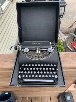 Remington Portable Typewriter Envoy Series Rand Case Vintage