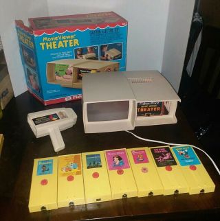Vtg Fisher Price Movie Viewer Theater With 7 Cartridges - Pooh