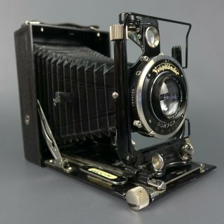 Vintage Voigtlander Avus Camera,  Skopar 4.  5 13.  5cm Lens Compur Shutter