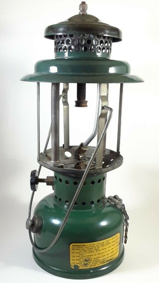 Vintage Milspec AGM American Gas Machine Co Lantern,  1945 WWII USA No Globe 3