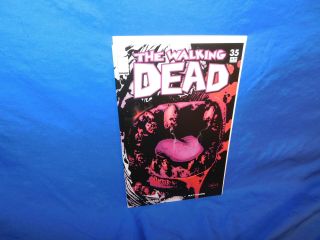 The Walking Dead 35 Nm Very Rare Recalled Error Variant