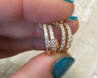 Clear Stone / 14kt Yellow Gold Hoop Huggie Earrings 2.  4 Grams Cs - 143
