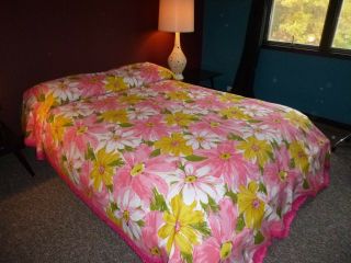 Nos Vtg Mid Century Mod Flower Power Pink Yellow Fringed Cannon Full Bedspread