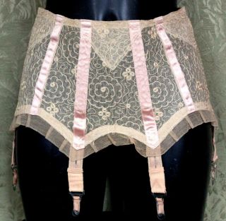 Vintage Light Weight Lacy Corset With 4 Garters Size S Burlesque