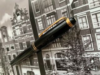 Vintage restored Danish 1950s MONTBLANC No.  4 Jet Black BF fountain pen 2