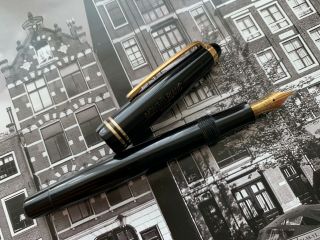 Vintage restored Danish 1950s MONTBLANC No.  4 Jet Black BF fountain pen 4