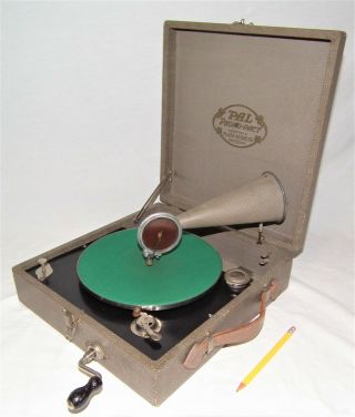 Rare Plaza Music Pal Small Portable 78 Rpm Phonograph Gramophone Record Player