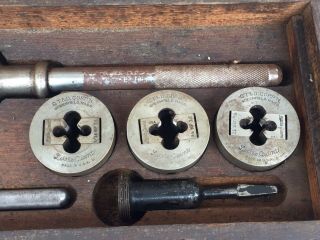 Antique Vintage Greenfield Little Giant 311 Screw Plate Tap Die Set & Wooden Box 7