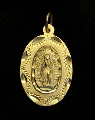 Gorgeous Diamond Cut Estate Vintage 14k Gold Religious Mother Mary Pendant