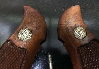 Smith And Wesson K Frame Pistol Grips S & W Vintage 3