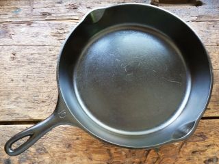 Vintage WAGNER WARE Cast Iron SKILLET Frying Pan 10 SYDNEY - 0 - Ironspoon 7