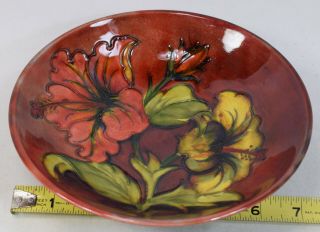 Vintage Moorcroft Art Pottery 7.  5 " Bowl,  Raised Floral Pattern,  England