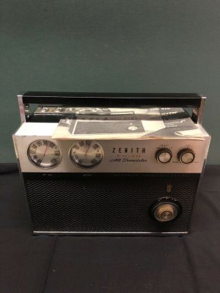 Vintage Zenith Fm - Am All Transistor Radio Royal 2000 W/ Booklet Great