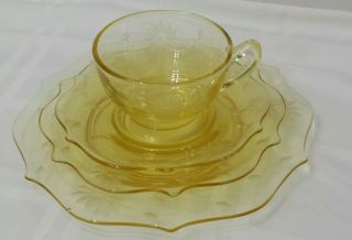 Vtg Lancaster Jubillee Yellow Etched Depression Glassware.