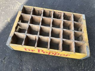 Vintage 1970’s Yellow Drink Dr Pepper Wood Soda Pop Crate 24 Dividers 3