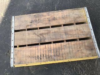 Vintage 1970’s Yellow Drink Dr Pepper Wood Soda Pop Crate 24 Dividers 6