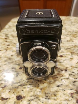 Yashica D Vintage Tlr Camera In