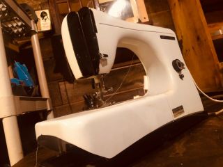 Vintage Necchi Lydia MK2 Sewing Machine 2