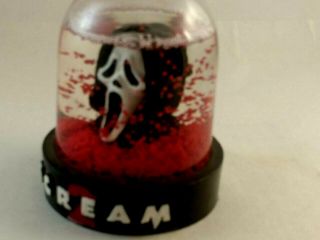 Scream 2 promotional snow globe (VERY RARE) 7
