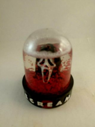 Scream 2 promotional snow globe (VERY RARE) 8