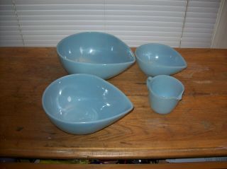 3 Vintage Fire King Turquoise Delphite Blue Teardrop Nesting Bowls & Mixing Cup