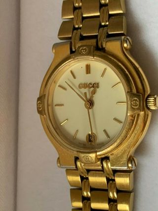 Gucci Women ' s Gold Plated Quartz Watch w/ Date 9200L 2