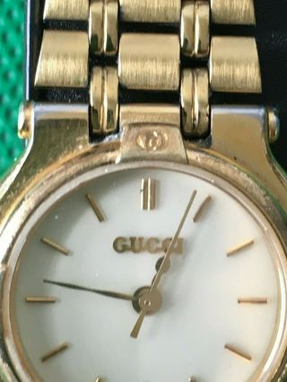 Gucci Women ' s Gold Plated Quartz Watch w/ Date 9200L 5