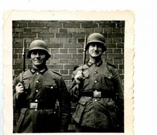 Photo Ww2 Two German Soldiers,  Steelhelmets & Guns 641