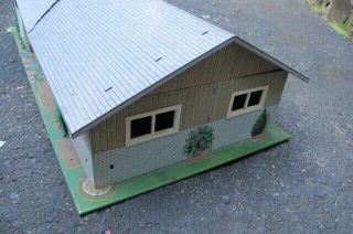 vintage Mid - Century Modern DOLL HOUSE Rooster Ranch rambler Marx tin w/Furn 5025 8