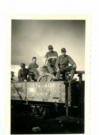 Photo Ww2 German Soldiers With Cannon On The Train Wwii 677
