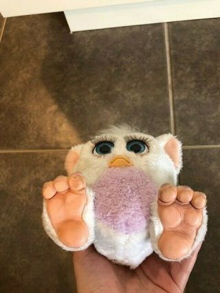 Vintage 2005 Furby Baby White And Purple Tiger Electronics Rubber Feet 2