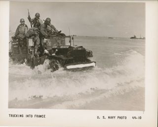 Wwii 1944 D - Day Normandy,  Photo 10 Gis Trucking Into France,  Normandy Beach