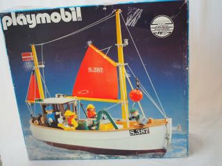 Playmobil 3551 Vintage S.  386 Fishing Boat Trawler With Crew 6