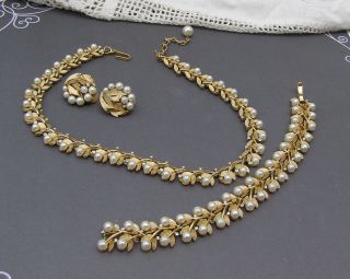 Vintage Crown Trifari Faux Pearl Rhinestone Leaf Necklace Earrings Bracelet Set
