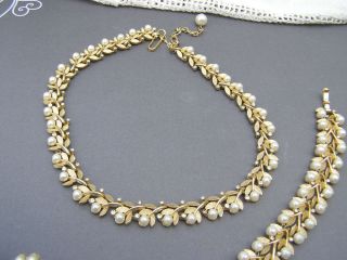 Vintage Crown Trifari Faux Pearl Rhinestone Leaf Necklace earrings Bracelet Set 6