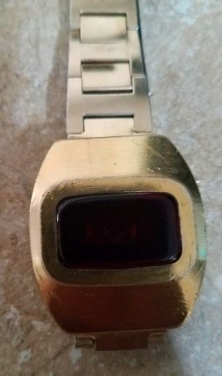 VINTAGE 70 ' S RARE ZODIAC LED WATCH 10K GOLD OVERLAY 2