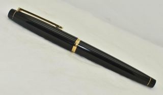 Vintage Pilot Custom Grandee Fountain Pen Black Colour Gold Trim 14k Medium Nib